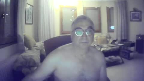 Snapshot of marcos260526 chatting on 07-11-26, 12:57 marcos260526 online show from 07-11-26, 12:57