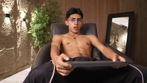 Marco and Ethan online show from 04-03-26, 10:08