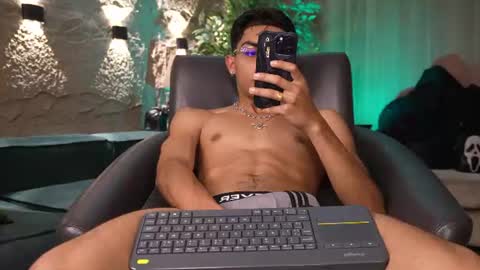 Snapshot of marcoyethan chatting on 07-05-26, 04:19 Marco and Ethan online show from 07-05-26, 04:19