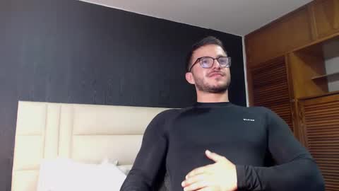 Snapshot of marcus_lafourt chatting on 01-04-25, 11:27 marcus_lafourt online show from 01-04-25, 11:27