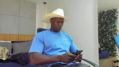 Snapshot of marcusblack_ chatting on 05-05-26, 11:29 Marcusssss online show from 05-05-26, 11:29