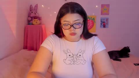 Snapshot of marcy_grey chatting on 03-24-26, 10:59 danna online show from 03-24-26, 10:59