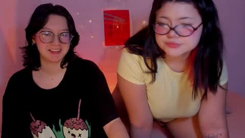 Snapshot of marcy_grey chatting on 03-28-26, 12:32 danna online show from 03-28-26, 12:32