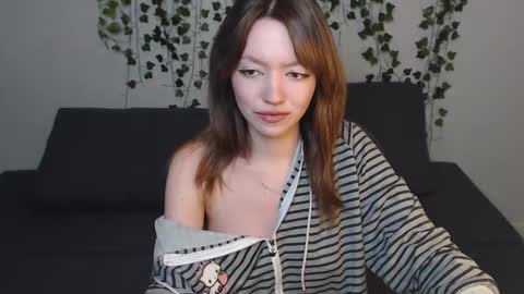 Marcella online show from 10-17-25, 04:09