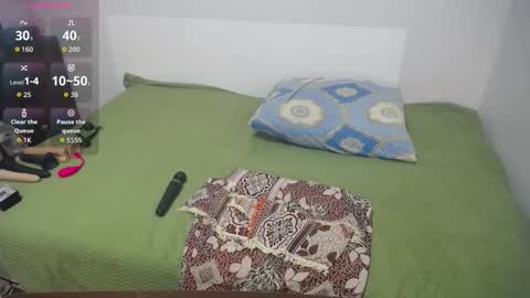 Snapshot of margaret_gem chatting on 10-29-25, 08:27 margaret gem online show from 10-29-25, 08:27