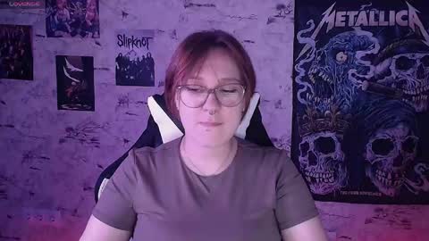 Snapshot of margaret_red chatting on 05-24-26, 06:24 Margaret online show from 05-24-26, 06:24