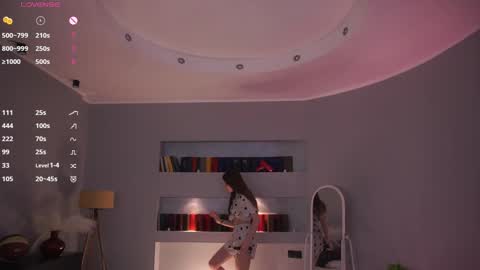 Snapshot of margarethowell chatting on 02-09-26, 09:35 Margaret online show from 02-09-26, 09:35