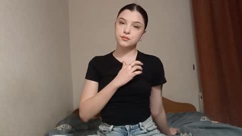 Snapshot of margarettavuolo chatting on 02-09-26, 04:44 Mia online show from 02-09-26, 04:44