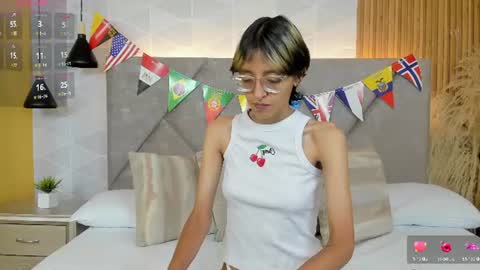Snapshot of marge_lasander chatting on 07-13-26, 06:22 Aitana online show from 07-13-26, 06:22