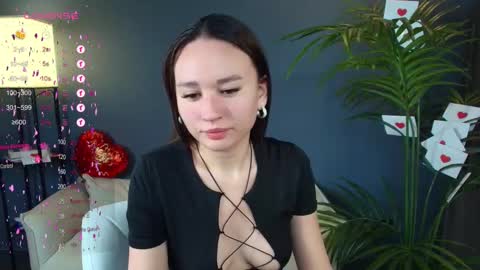 Snapshot of margeritirell chatting on 02-15-25, 02:47 Margo online show from 02-15-25, 02:47