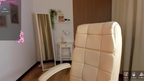 Snapshot of margeritirell chatting on 09-16-25, 03:07 Margo online show from 09-16-25, 03:07