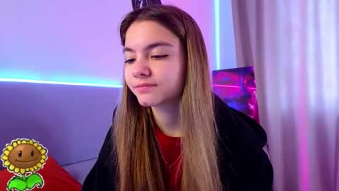 Snapshot of margiedavidson chatting on 02-27-26, 08:47 Call me Margie33 online show from 02-27-26, 08:47