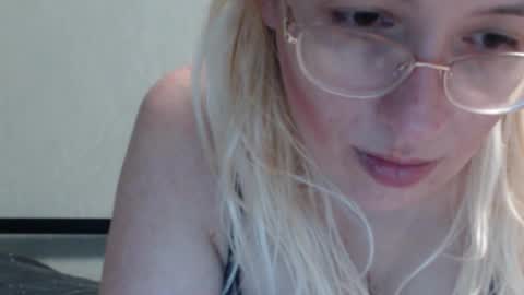 margo_shine online show from 12-17-25, 03:07