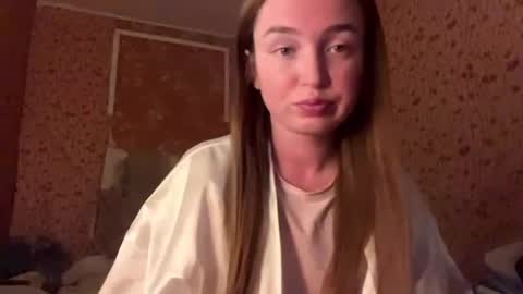 Snapshot of margopesavento chatting on 05-26-26, 05:09 Chloe online show from 05-26-26, 05:09
