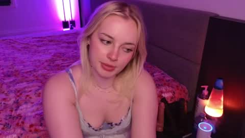 margot_robbie7 online show from 06-04-26, 01:00