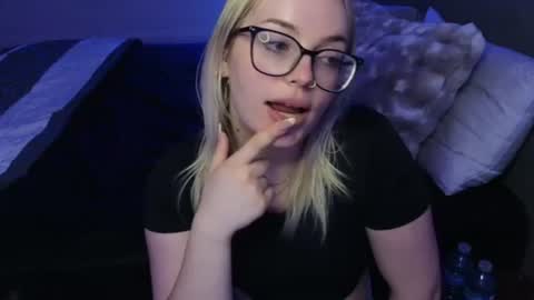 Snapshot of margot_robbie7 chatting on 07-22-26, 01:08 margot_robbie7 online show from 07-22-26, 01:08