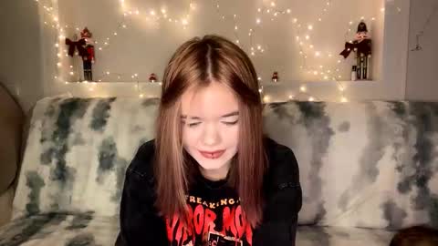 Lina online show from 02-02-26, 09:13