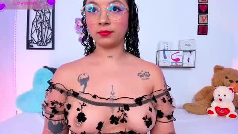 Mari Sweett  online show from 02-21-25, 06:37