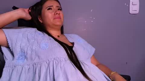 Snapshot of maria_martinez1 chatting on 07-18-26, 04:27 Maria Martinez online show from 07-18-26, 04:27