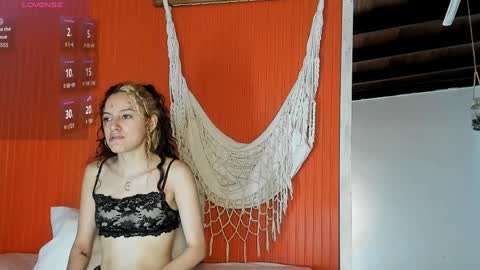 maria_turner1 online show from 04-01-26, 10:05