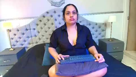 Snapshot of mariabelenx chatting on 07-15-26, 12:10 mariabelenx online show from 07-15-26, 12:10