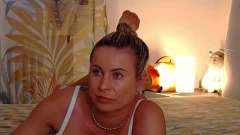 Snapshot of mariafame chatting on 04-24-26, 01:13 NEW ACCOUNT MariaMIlan online show from 04-24-26, 01:13