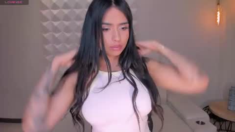 Snapshot of mariaherrera_ chatting on 07-11-26, 10:11 MARIA HERRERA online show from 07-11-26, 10:11