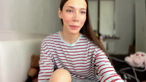 Mariam  online show from 05-27-26, 05:48