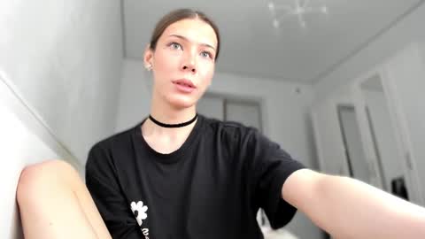 Snapshot of mariamceleste chatting on 07-05-26, 04:47 Mariam online show from 07-05-26, 04:47