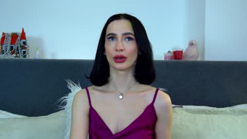 MariaMenson online show from 01-28-25, 10:56