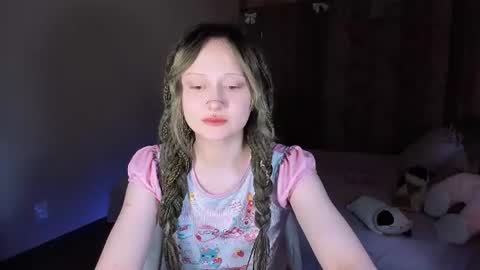 Snapshot of mariamilkis chatting on 07-20-26, 01:20 Maria online show from 07-20-26, 01:20