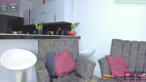 Snapshot of mariamrosse chatting on 10-06-25, 01:14 Mariam online show from 10-06-25, 01:14