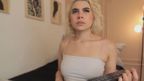 Marian online show from 02-23-26, 07:11