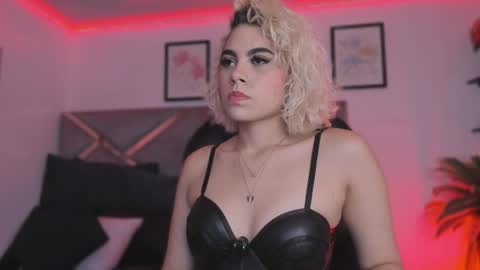 Marian online show from 04-10-26, 07:18