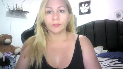 mariana995649 online show from 12-15-25, 10:14