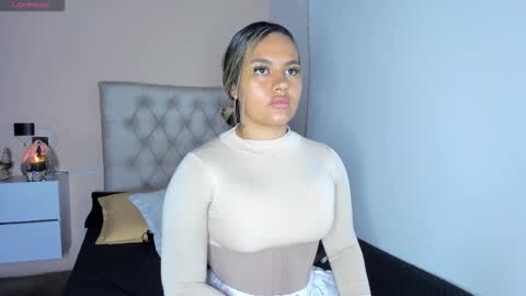 Snapshot of mariana__roe chatting on 11-06-25, 11:26 Mariana Roe online show from 11-06-25, 11:26