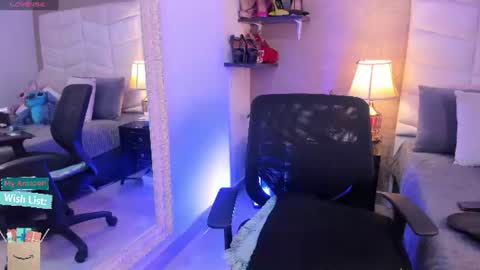 Snapshot of mariana_c chatting on 07-07-26, 02:54 Mar y online show from 07-07-26, 02:54