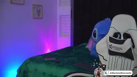 Snapshot of mariana_monroe04 chatting on 06-08-26, 11:54 Mariana online show from 06-08-26, 11:54