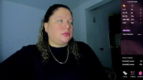Snapshot of mariana_smittt chatting on 01-04-25, 08:28 Independent Model online show from 01-04-25, 08:28
