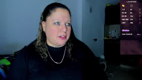 Snapshot of mariana_smittt chatting on 01-08-25, 03:51 Independent Model online show from 01-08-25, 03:51