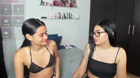 MARIANA Y VALENTINA online show from 11-07-25, 11:10