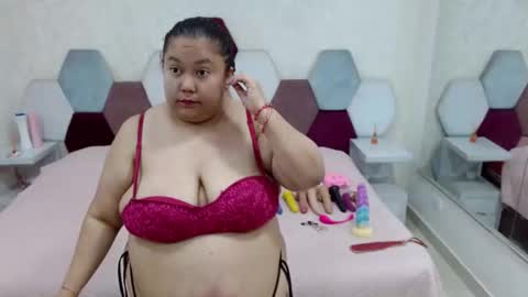 mariana online show from 03-11-26, 04:57