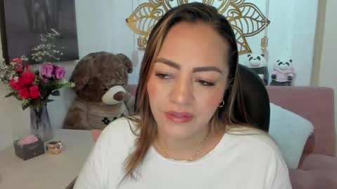 Mariana Lopez online show from 02-14-25, 12:30