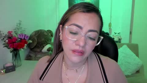 Mariana Lopez online show from 02-26-25, 01:11