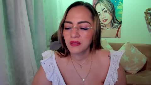Mariana Lopez online show from 10-12-25, 12:31