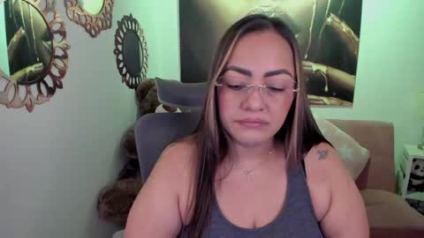 Snapshot of marianalopez81 chatting on 04-22-26, 01:08 Mariana Lopez online show from 04-22-26, 01:08