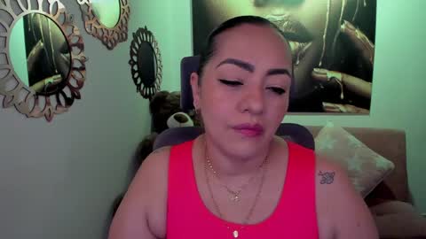Snapshot of marianalopez81 chatting on 05-14-26, 11:55 Mariana Lopez online show from 05-14-26, 11:55