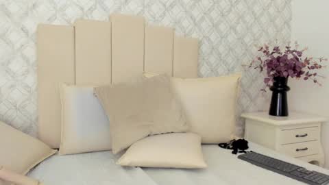 Snapshot of marianasanz chatting on 02-12-25, 05:16 Mariana online show from 02-12-25, 05:16