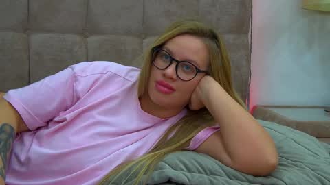 Maria online show from 01-19-25, 04:12