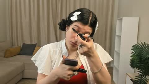 Snapshot of marianmollberg chatting on 05-21-26, 06:15 Marian online show from 05-21-26, 06:15